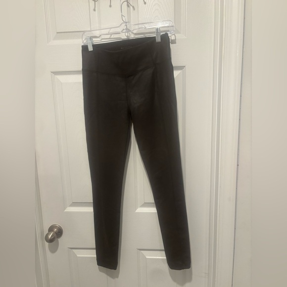 Athleta Delancey Gleam Tight Black Size Small. Style #985052-00. - Picture 3 of 7